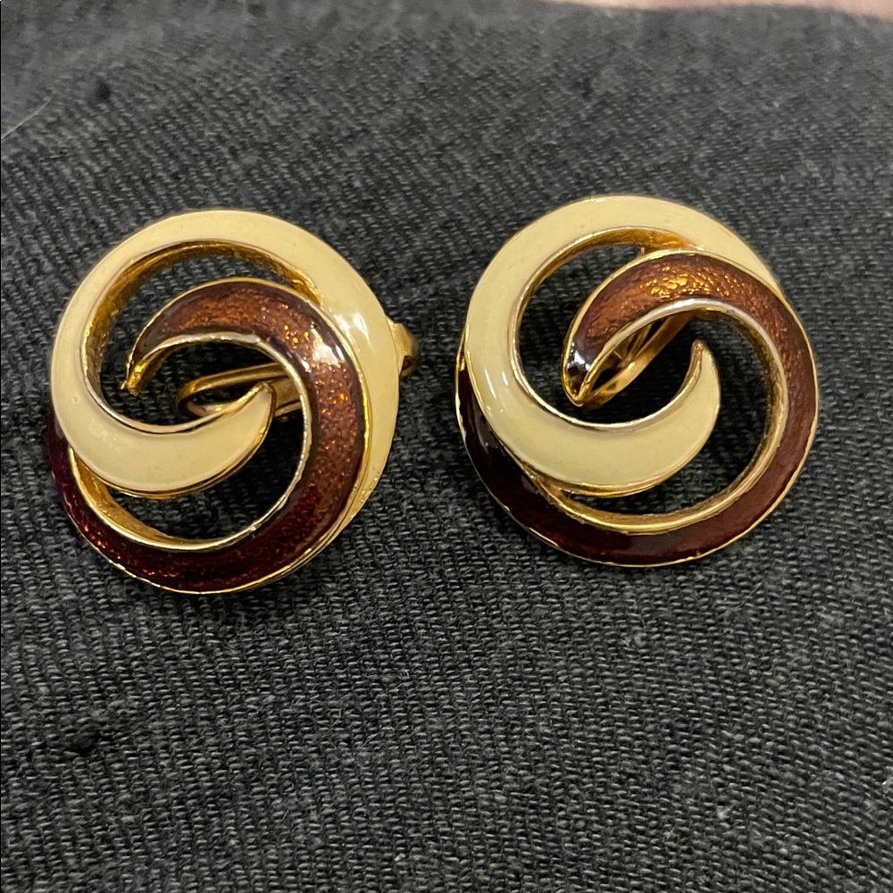 Vintage Gold Plated Enamel Swirl Earrings Euc